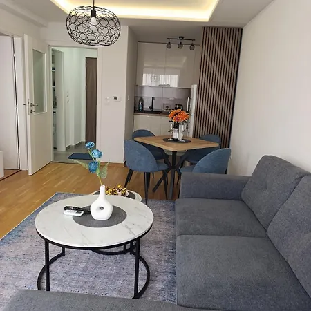 Appartement Blue Lukavica Near Airport