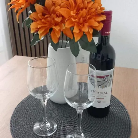 דירה Blue Lukavica Near Airport *