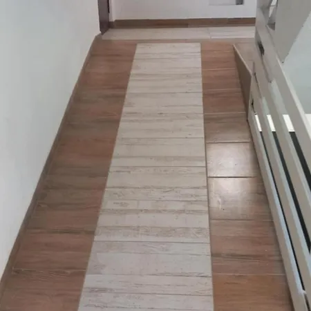 Blue Lukavica Near Airport * סראייבו